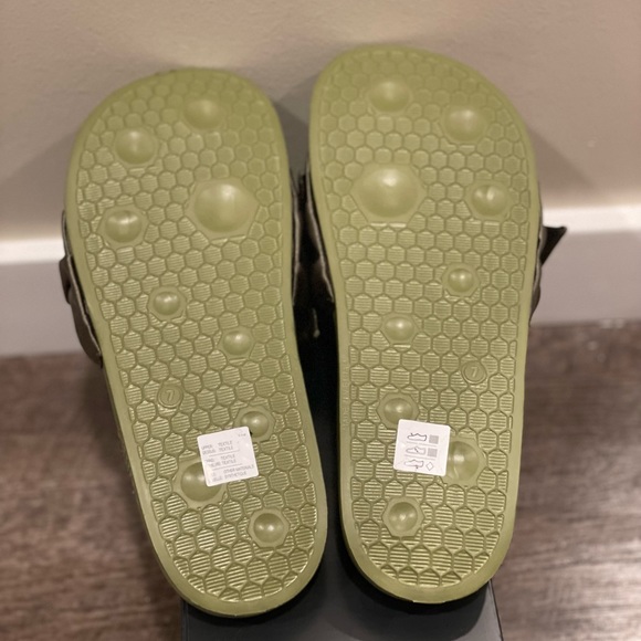 Puma Fenty by Rihanna Slides - Picture 3 of 9